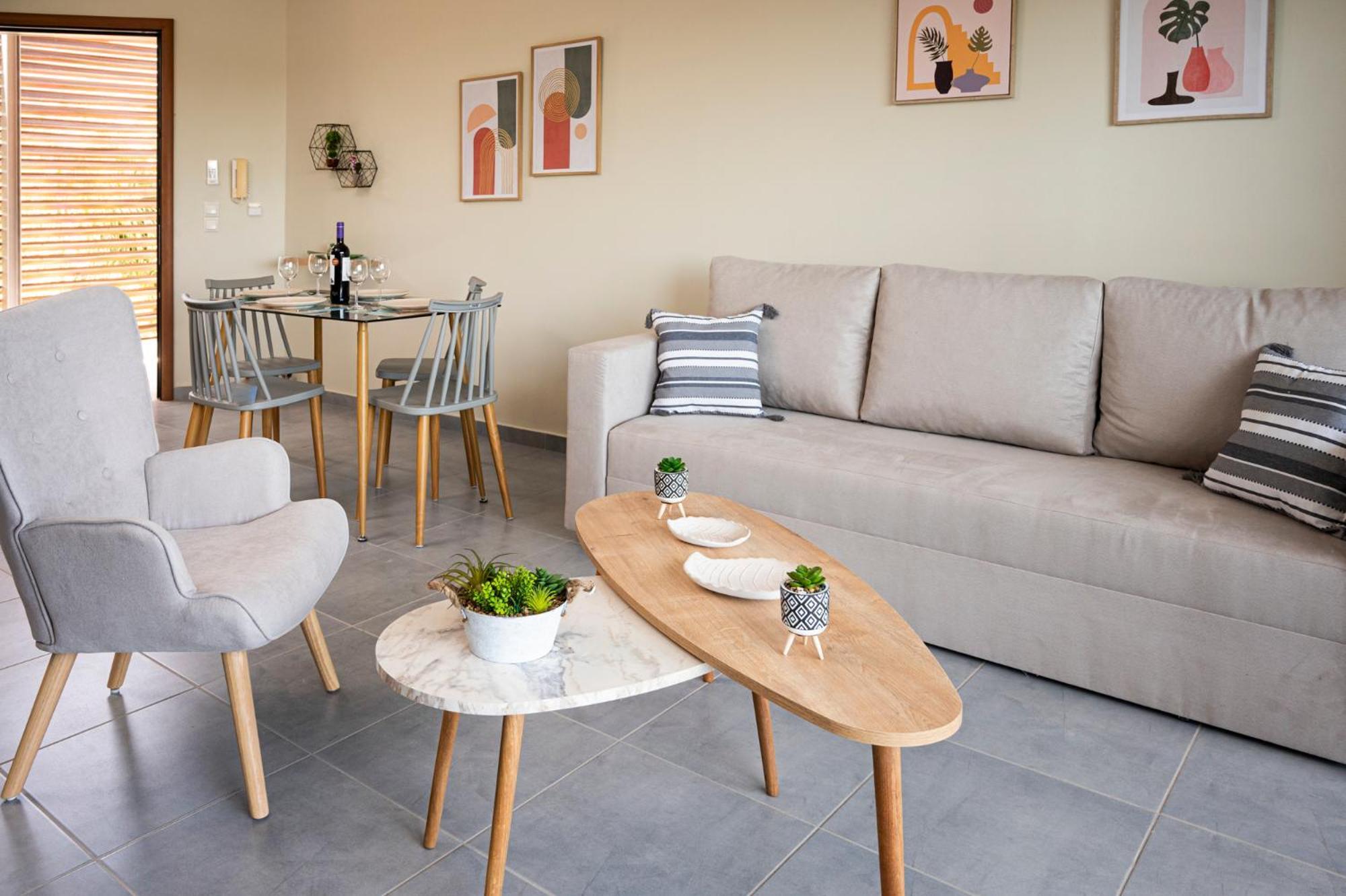 Oceanis Apartments Луца Экстерьер фото