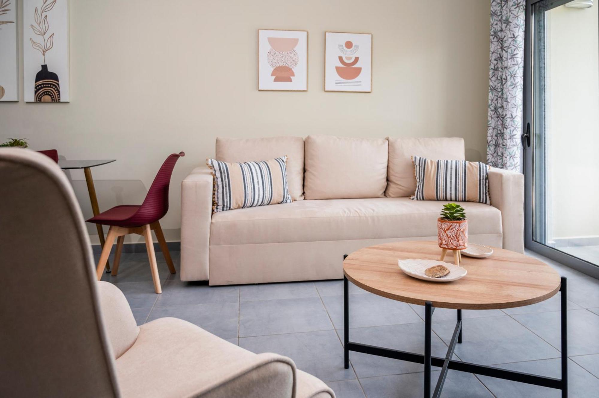 Oceanis Apartments Луца Экстерьер фото